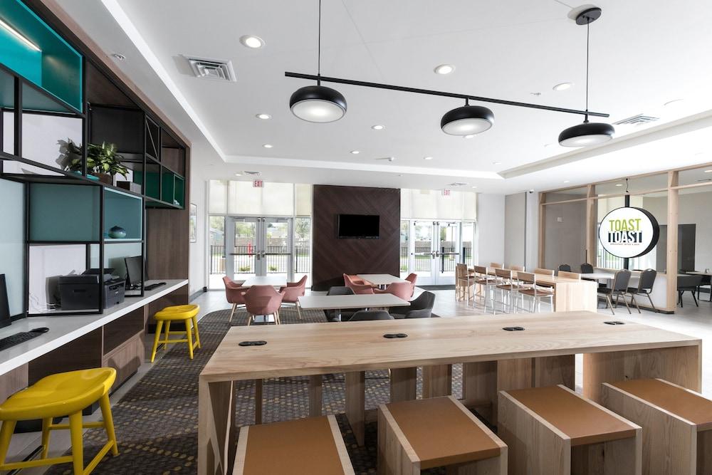 هوليداي إن هوتلز آند سويتس ماونت بليزان ت باي آيتش جي المنطقة الخارجية