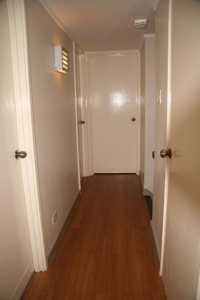 فاكيشن فيلاز أت سوبيك هومز غرفة