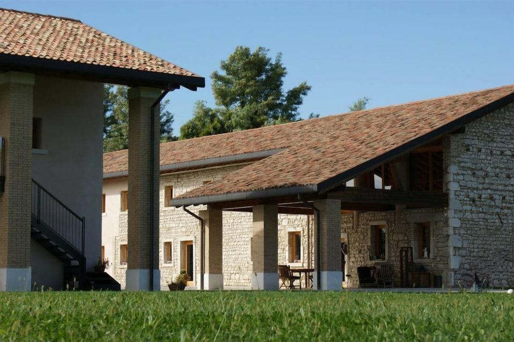 Albergo Due Fiumi Exterior
