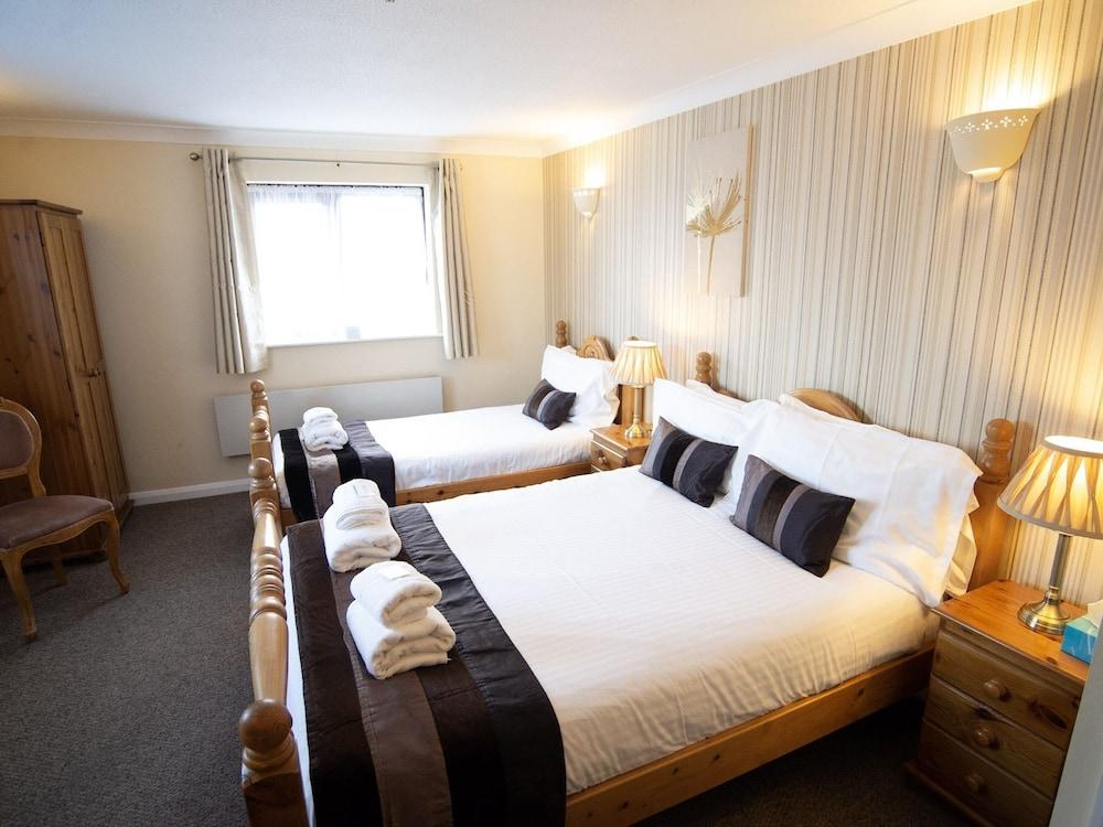 The Heath Inn Room