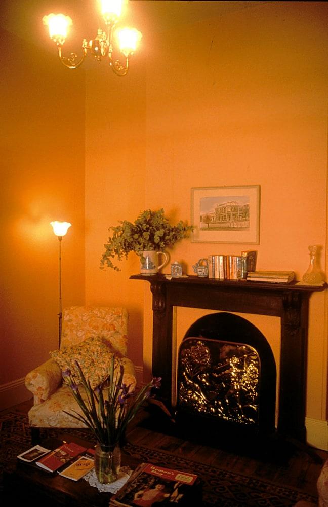 أديليد هيرتيدج كوتدجيز آند أبارتمنتس تفاصيل الفندق من الداخل