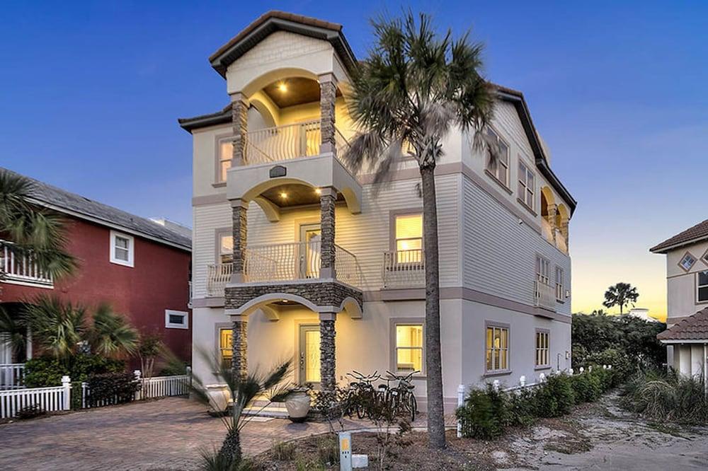 Seas the View by Five Star Properties Exterior