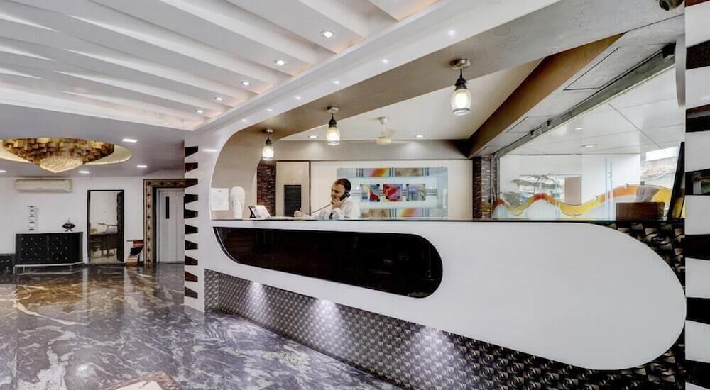 Treebo Trend Orient Prime Lobby