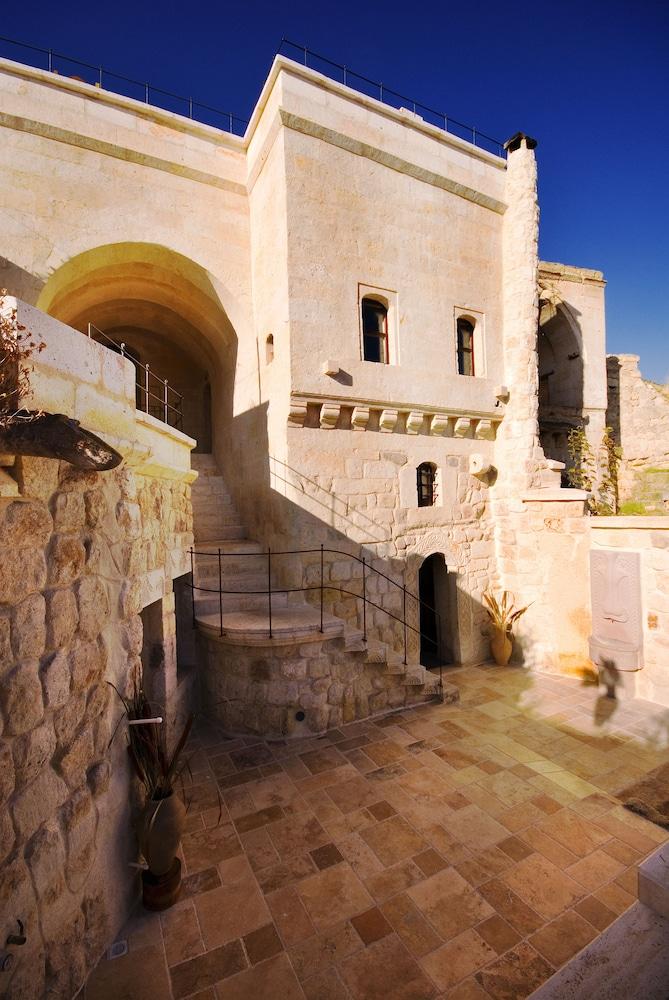 بيرماسالي كيف هوتل - كابادوكيا الفندق من الداخل