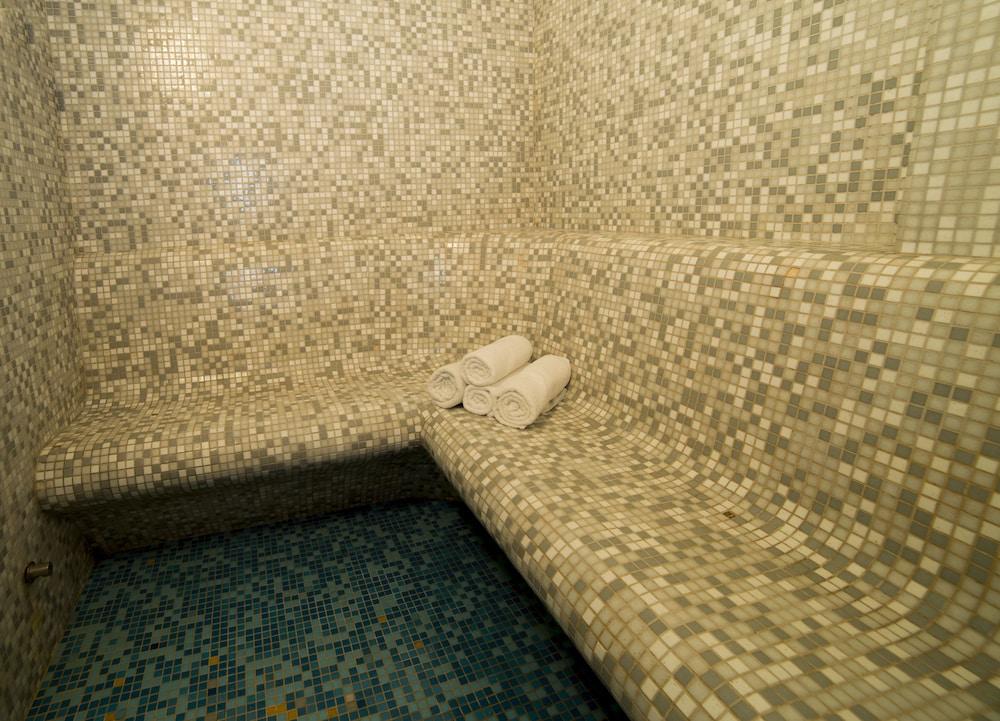 Libava Steam Room