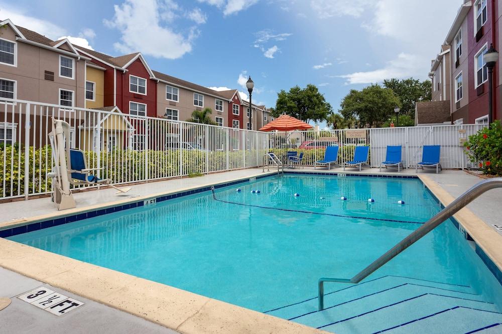 تاون بليس باي ماريوت سان بطرسبرج كليروتر أخرى