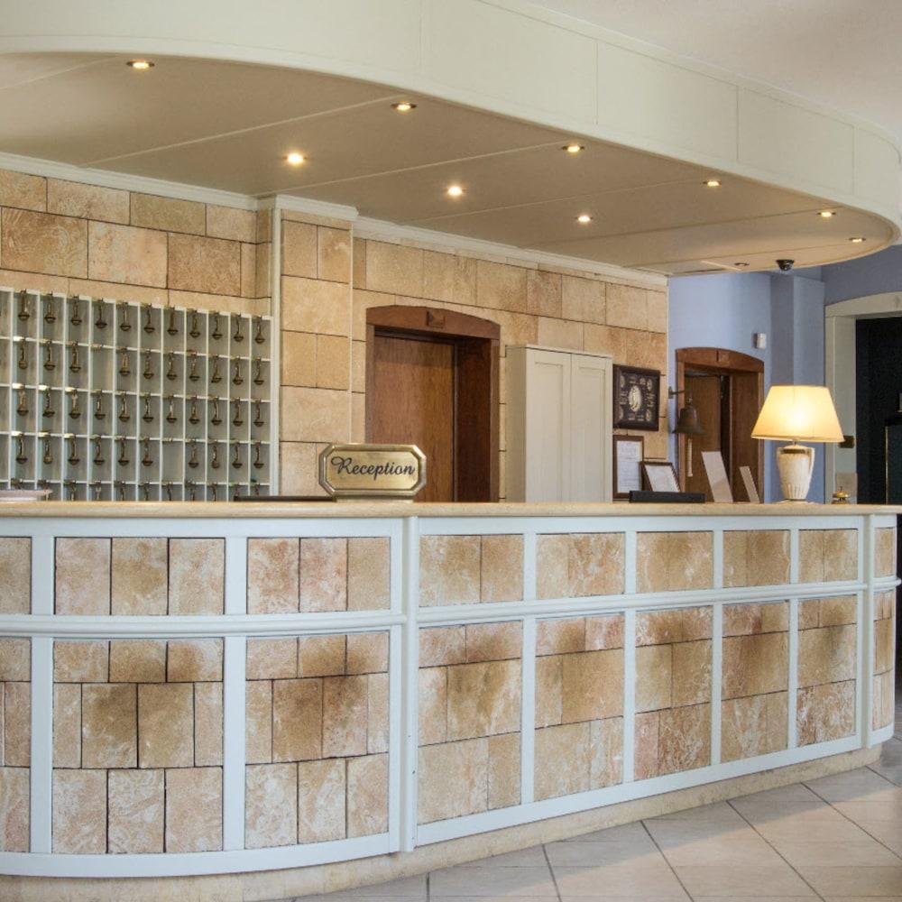 كونشيجليا آزورا ريزورت آند بيتش منطقة الاستقبال