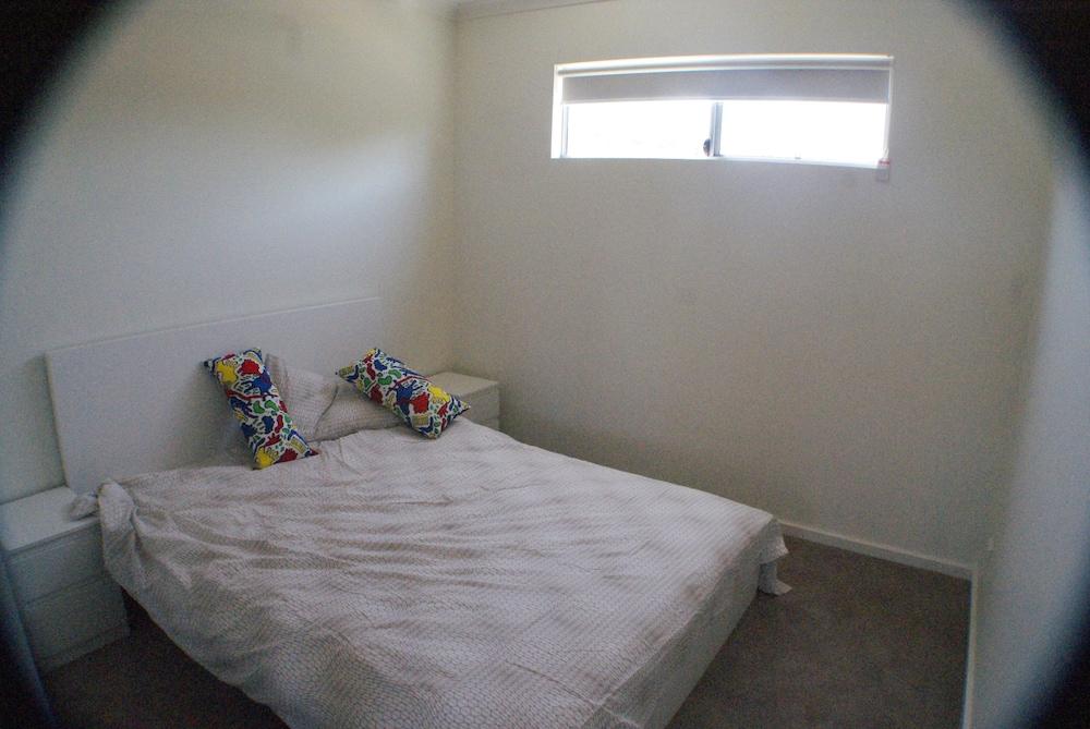 Mill View Link Room