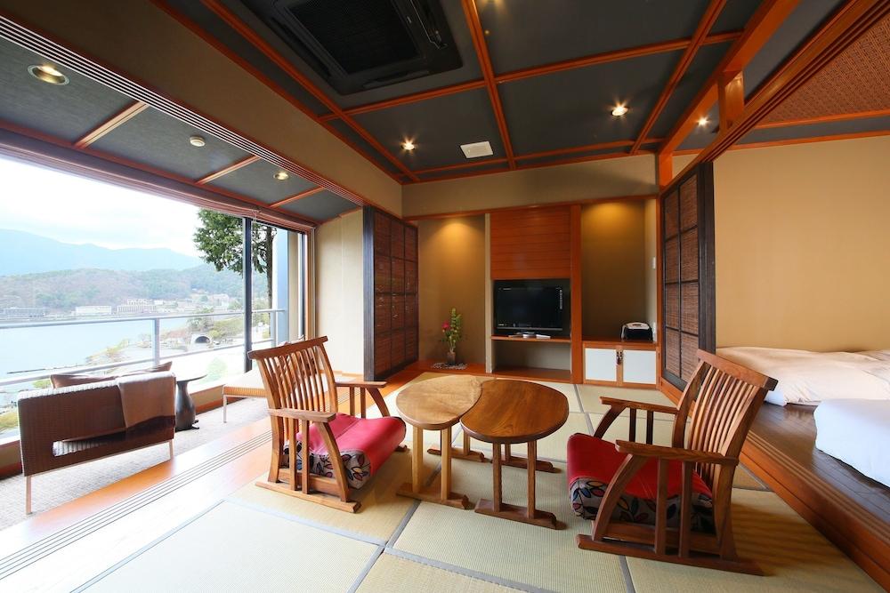 Rakuyu Room