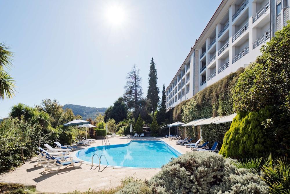 Golden Tulip Caramulo