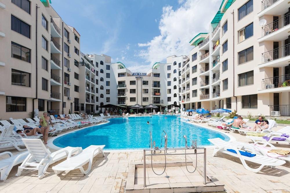 Studio with Pool View Outdoor Pool