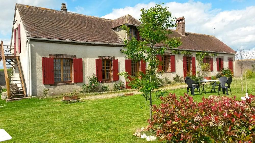 لا لونجير أو فولي روج