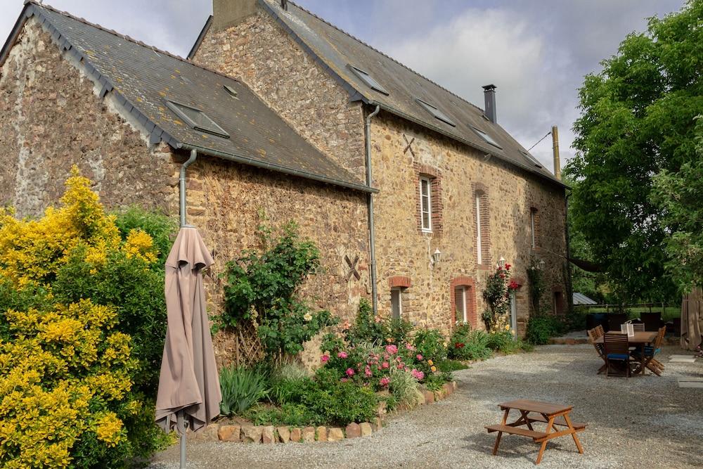 Le Moulin des Forges - Chambres d'Hôtes et Roulottes Exterior