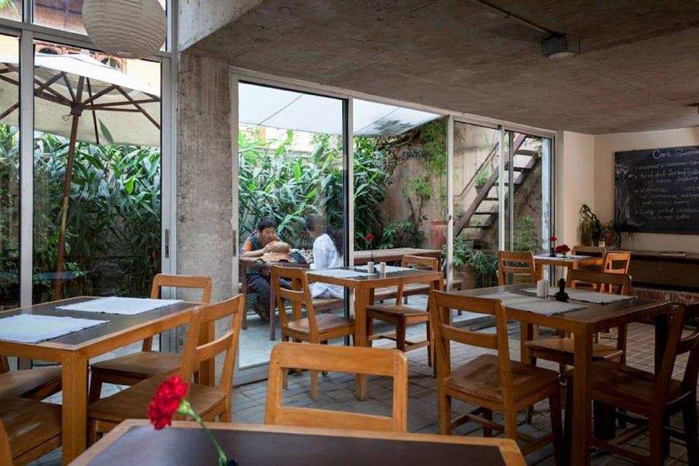 تراديشونال هومز - سوثا