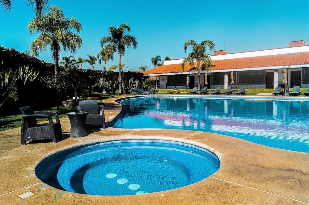 هوتل إكثه إن آند سبا