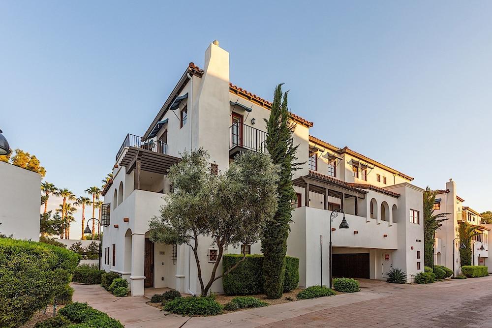 مكورميك رانش ريتريت 3 بد روم باي كاساجو