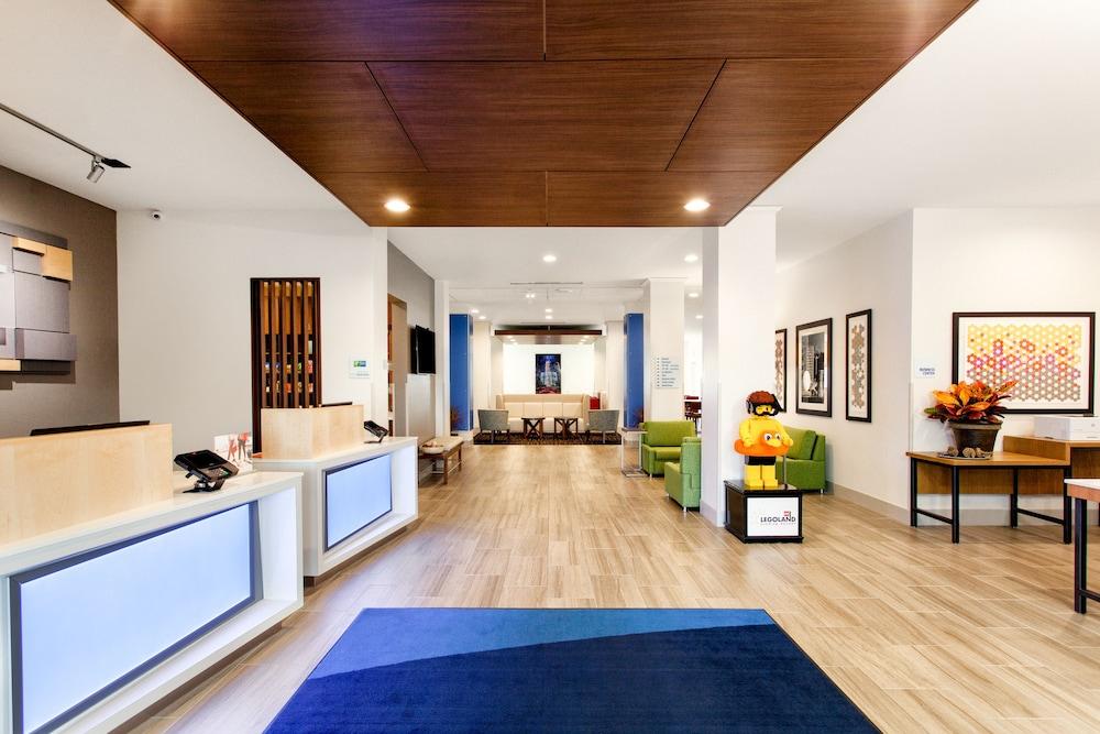 هوليداي إن إكسبرس ليك ويلز ان وينتر هايفن باي آيتش جي المنطقة الخارجية