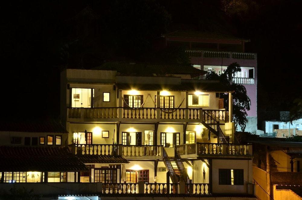 بوزادا مار دوس أنجوس
