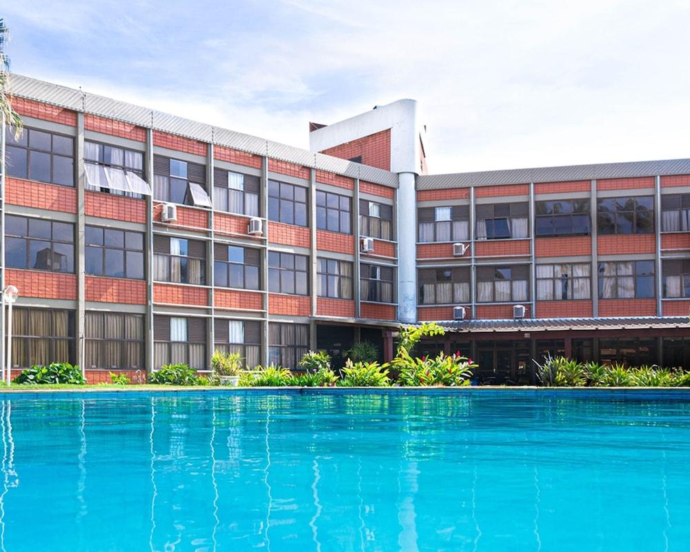 أوبيرابا أبارت هوتل باي إيزي هوتيس حمام سباحة مكشوف