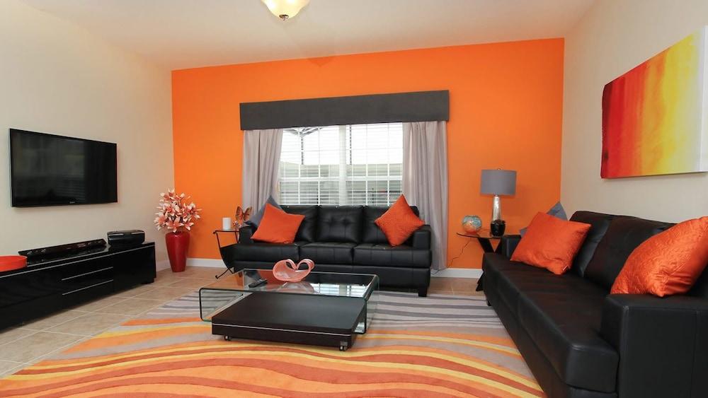 جي آر إتش كب 8936 - بارادايس بالمز ريزورت - 5 بد رومز 4 باث رومز تاون هاوس منطقة الجلوس في الردهة