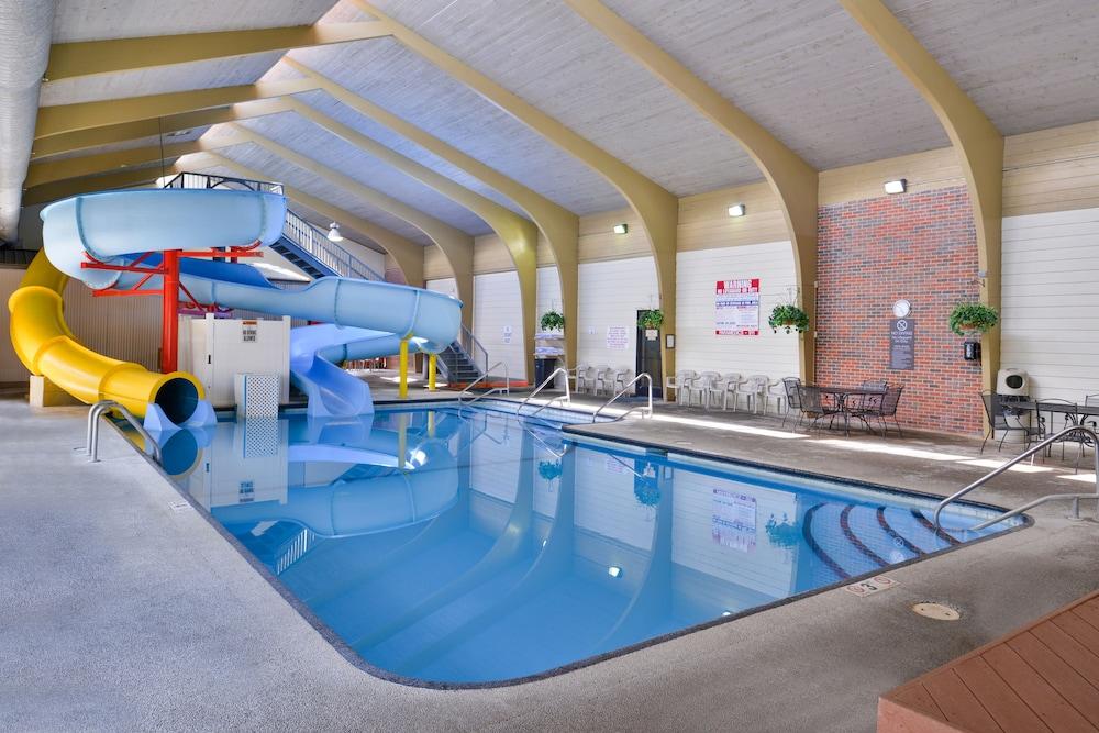 Billings Hotel and Convention Center Indoor Pool