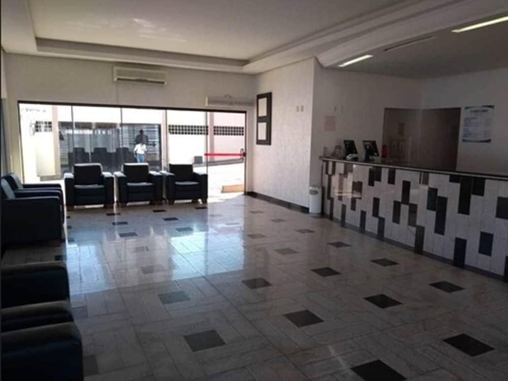 فيلاز ديروما ريزيدنس - بي في تي يو آر منطقة الاستقبال