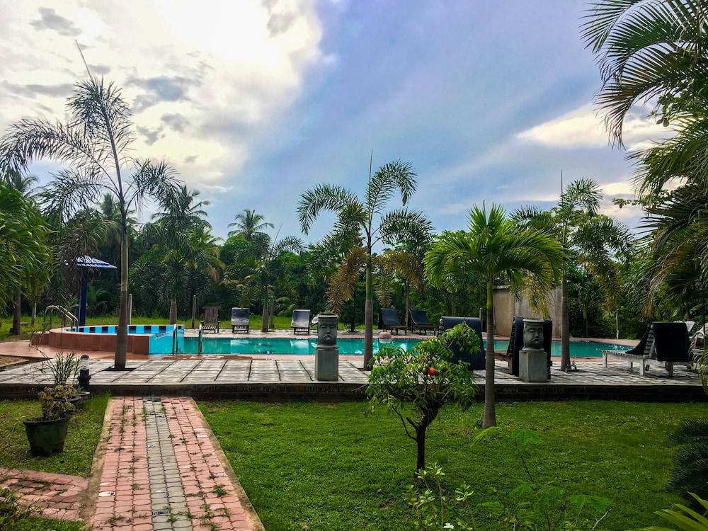 Tishan Holiday Resort
