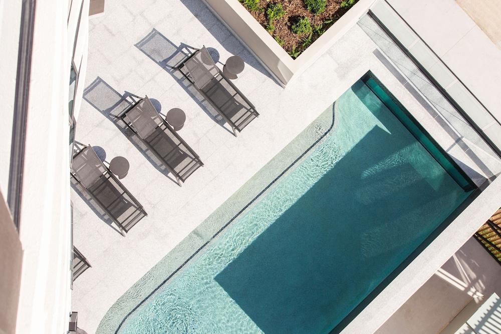 Vue Broadbeach Featured Image