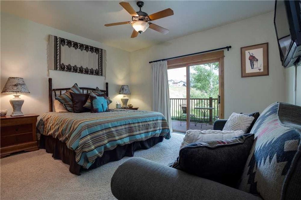 ماونتن فيو آت إيجل ريدج تاون هومز غرفة