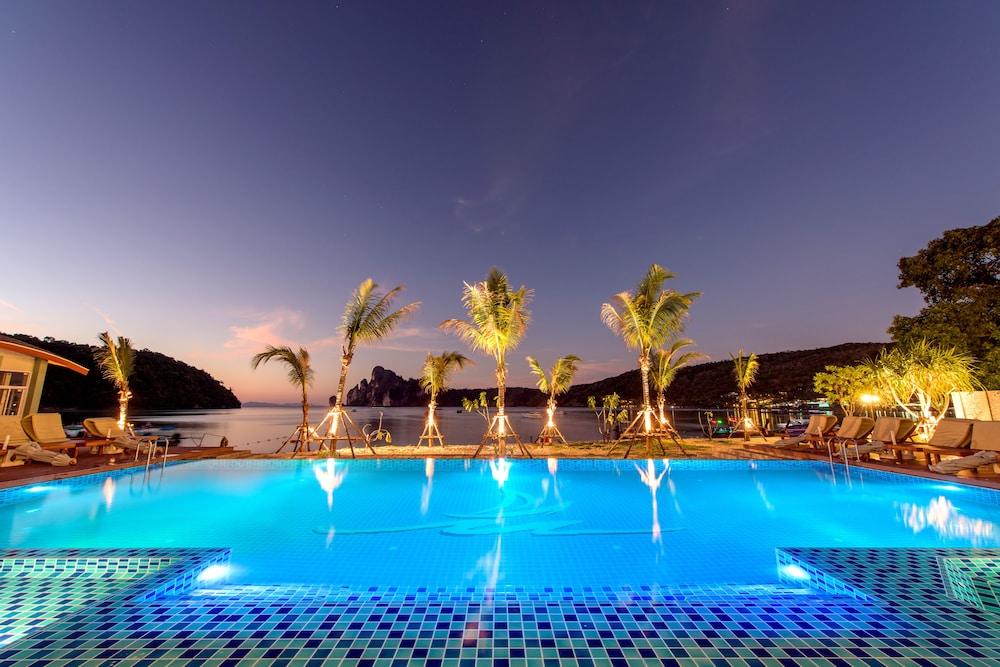 Phi Phi Harbour View Hotel Outdoor Pool