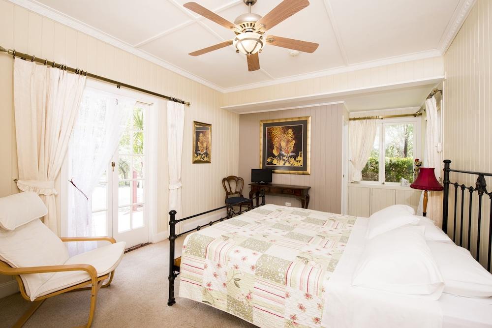 هيلتوب أون تامبورين غرفة