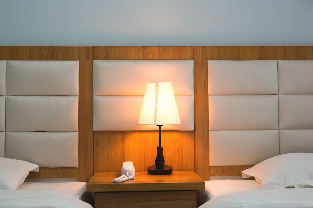 Pacific Islander Inn Room