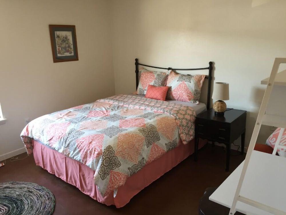 1 بد أبارتمنت نيكست تو وه ي انتيجريس نير داون تاون غرفة