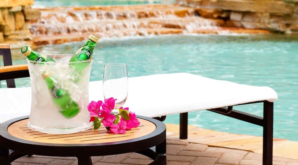 لا بلايا بيتش آند جولف ريزورت حمام سباحة مكشوف