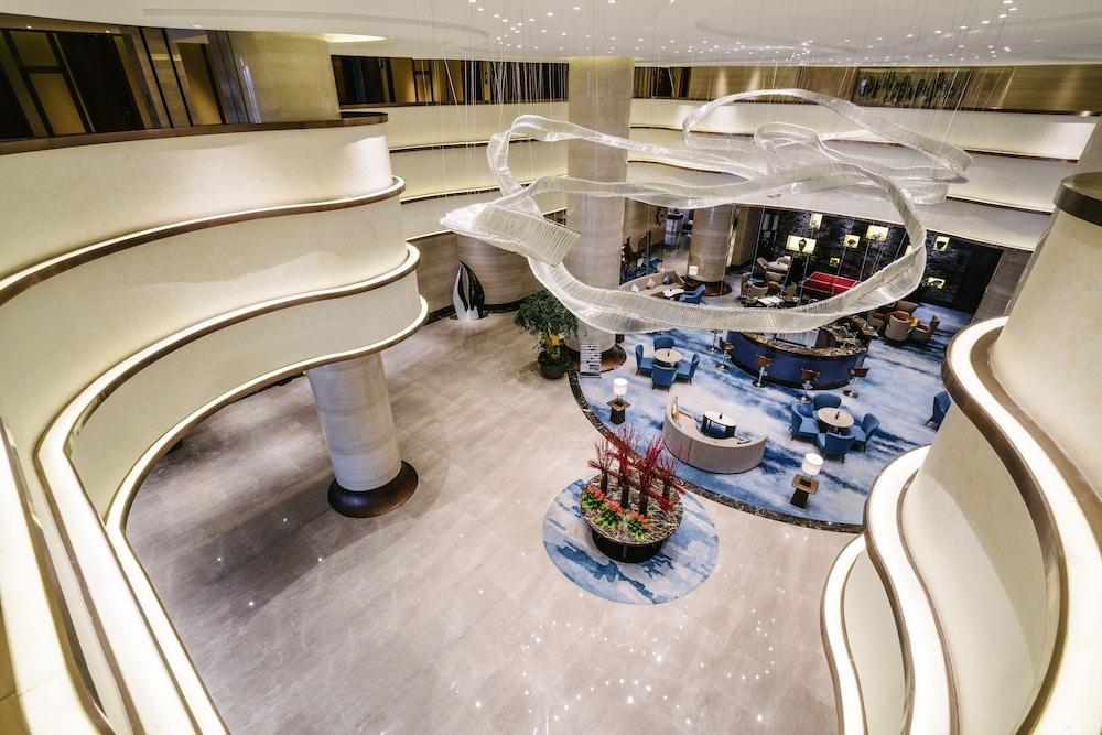 Pullman Zhoushan Seaside Lobby