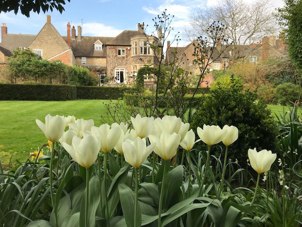 بيد آند بريكفاست آت ويتني هاوس المنطقة الخارجية