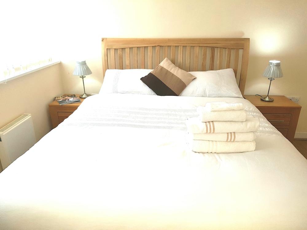 صب بينتهاوس كاناري وارف لندن غرفة