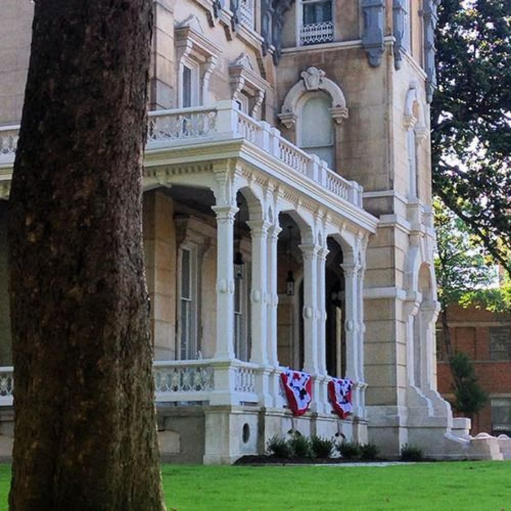 The James Lee House
