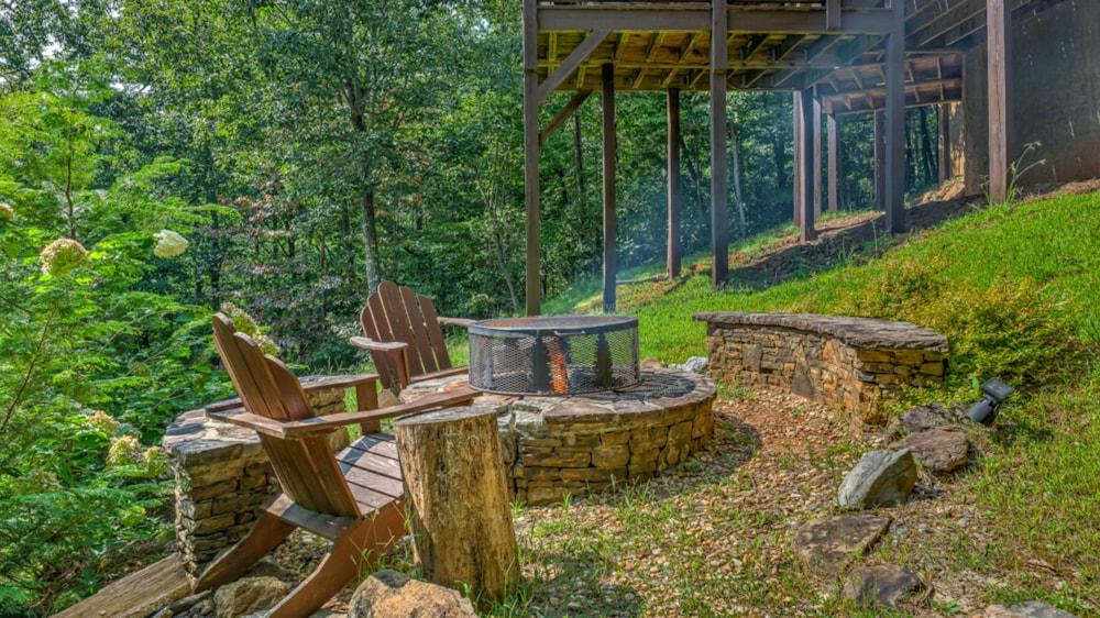 Chasing Views by Escape to Blue Ridge Property Grounds