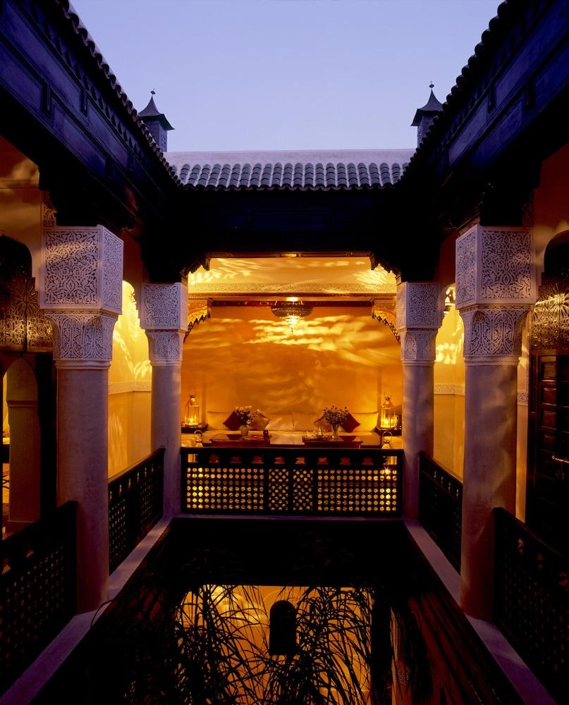 فندق دار لي سيجوني