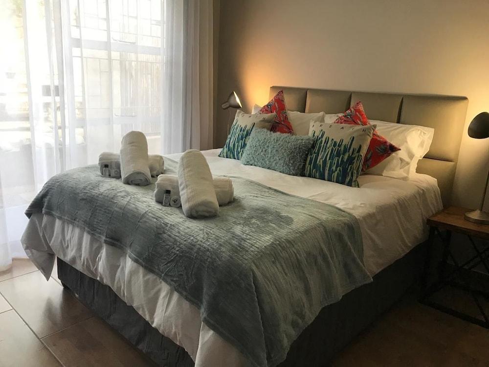 59 On True North Guest Rooms Room