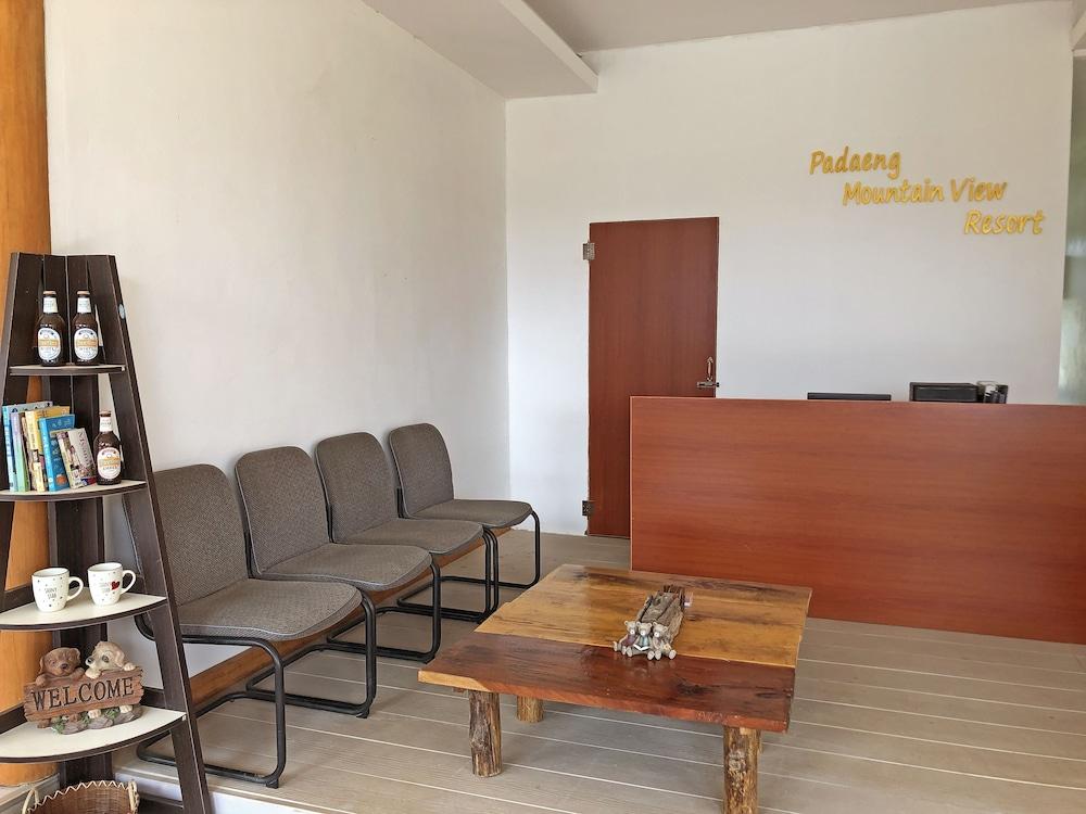 Padaeng Mountain View Resort Reception