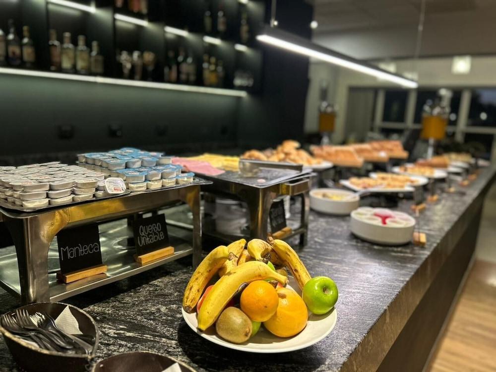 هاثور هوتلز ميندوزا