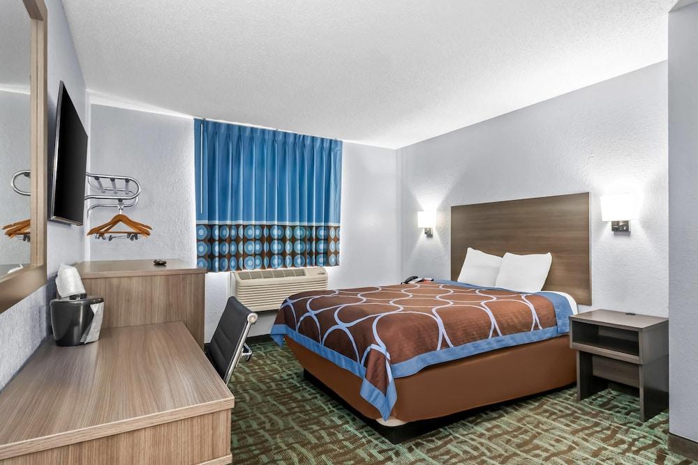 رودواي إن ديلمونت