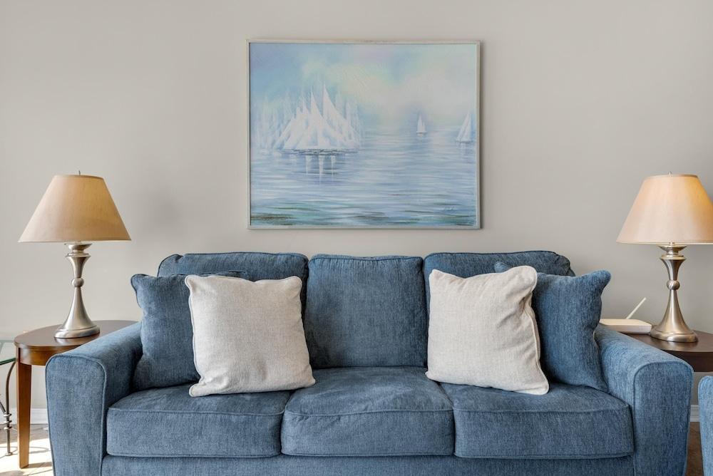 Emerald Isle Unit 704