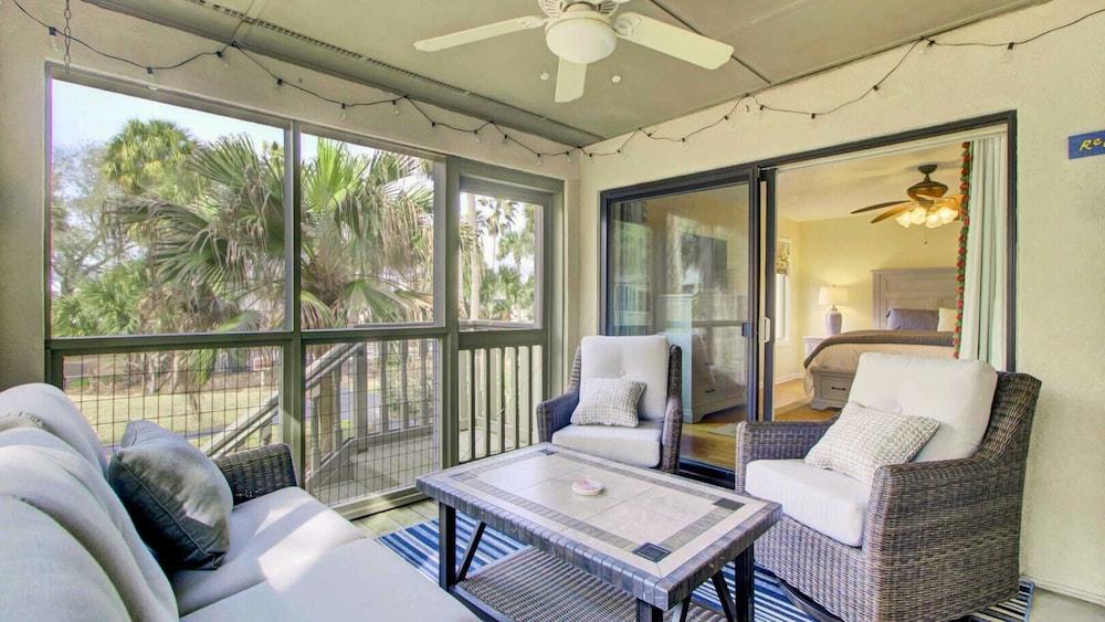 401 يوت باي أفانتستاي مارينا في ، بول، بورش