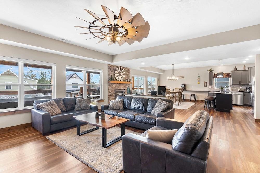 ذا روك آت برانسون كوف 5 بي دار ان تابل روك!