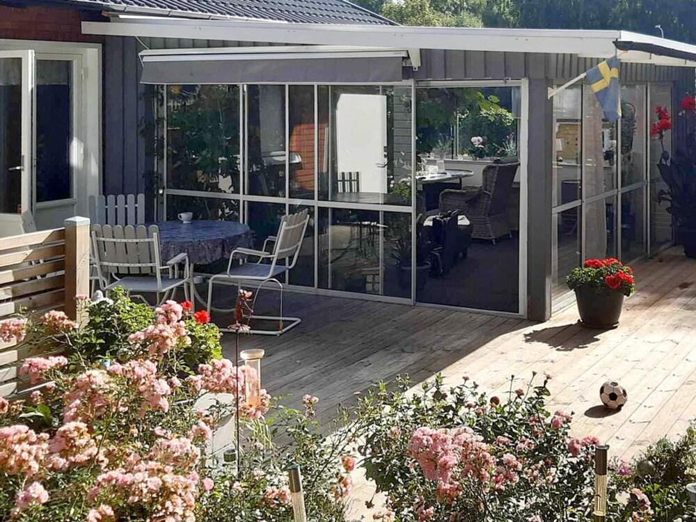 6 Person Holiday Home in Hallekis