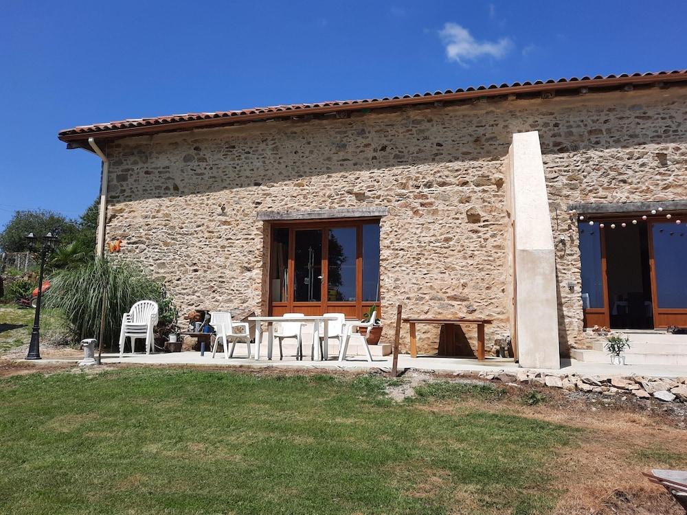 هوليداي هوم إن هأوت-فين نير نيتشر بارك