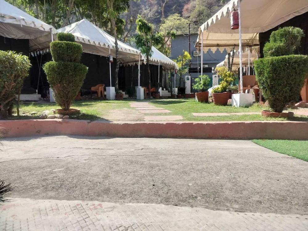 كامب أكوافوريست